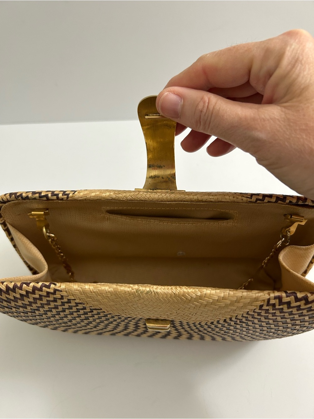 Vintage Woven Straw Clutch/Shoulder Bag in Natural and Dark Brown - Picture 6 of 12